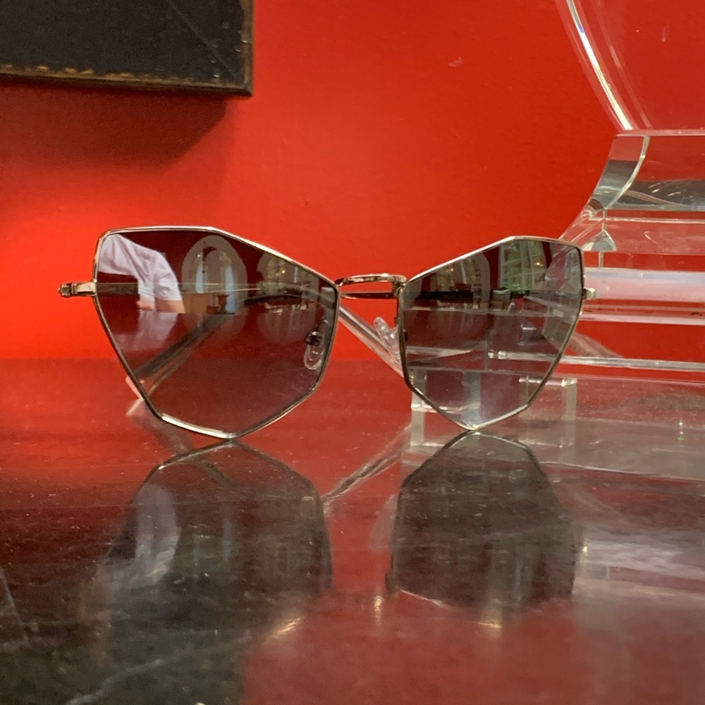 KENDALL + KYLIE Metal Cat-Eye Sunglasses BRAND NEW! Jenner $160 RETAIL - Picture 5 of 16